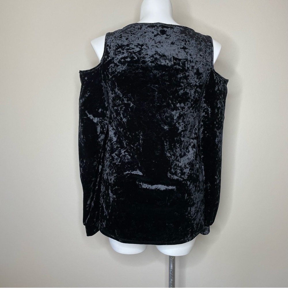 Black Crushed Velour Caged Cold-Shoulder Long Sleeve Knit Top - Picture 5 of 9